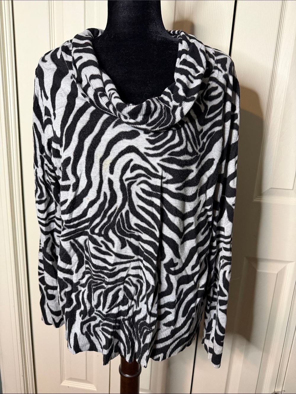Chico's Black & White Zebra Cowl Neck Sweater Size 3